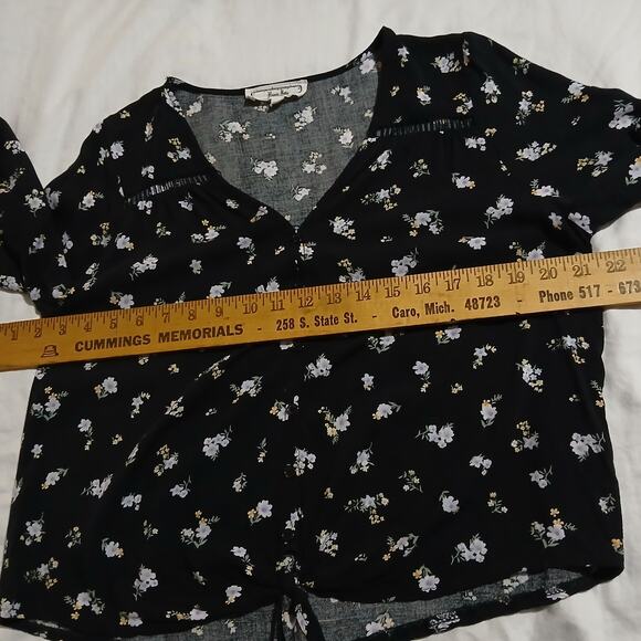 Hippie Rose Women's L Long-Sleeved Black.White Floral Tie Waist Rayon Easy Care - Picture 5 of 9